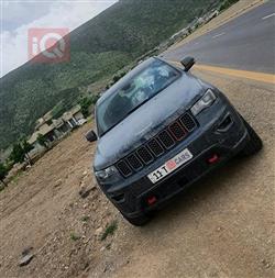 جیپ گراند شیرۆکی